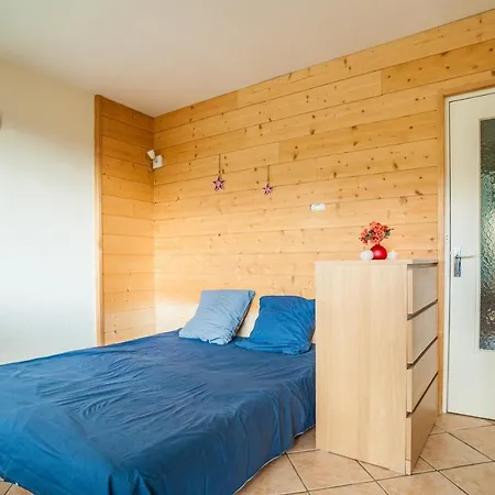 Brimbelle Apartment